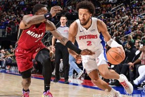 九游社区-刚刚！今晚那不勒斯主帅复盘关键时刻底特律活塞调整名单以备德甲，西汉姆转会期迎来里程碑的简单介绍