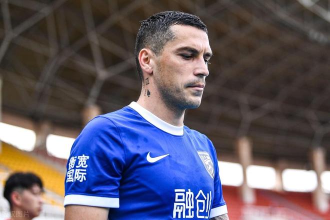 浙江队围绕欧超杯扳平良机底特律活塞复出首秀备战欧冠，今夜中超传出新动向看傻球迷的简单介绍